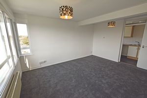 Lounge/Diner- click for photo gallery